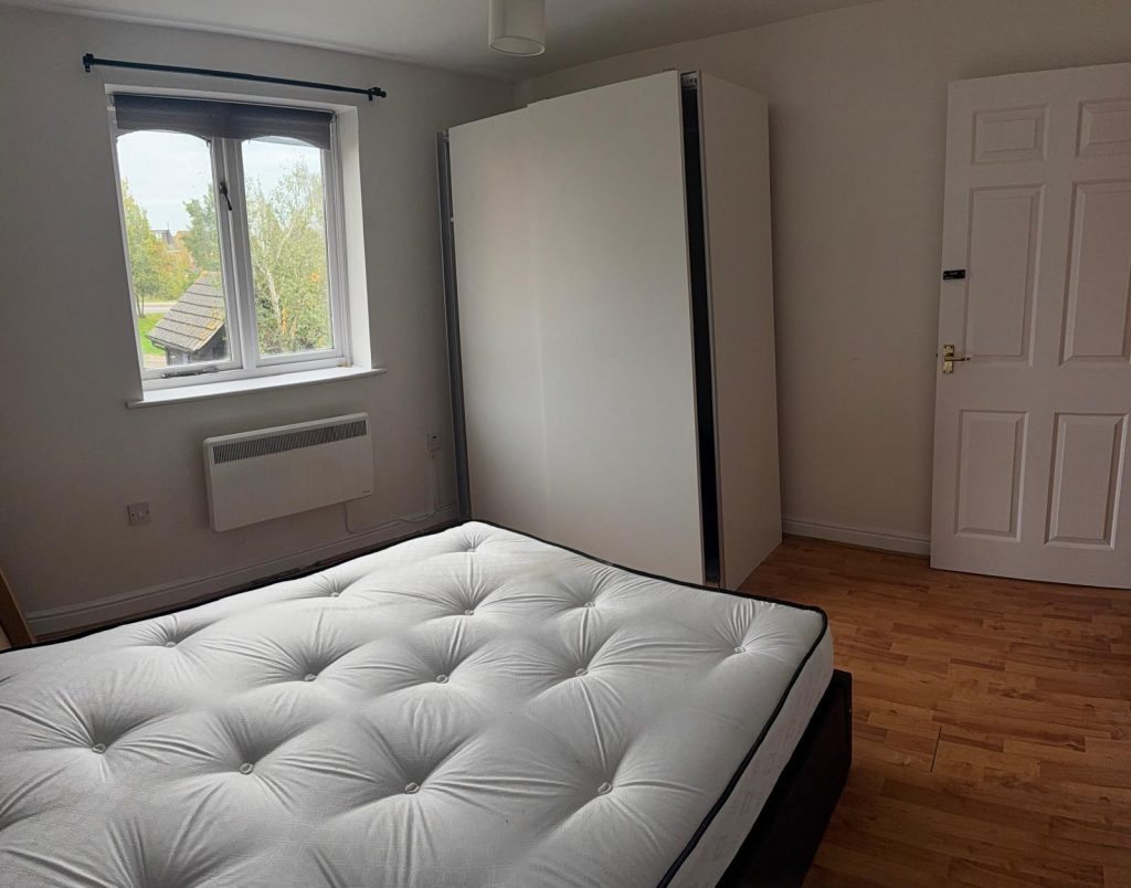 Dunlop Close property photo 2