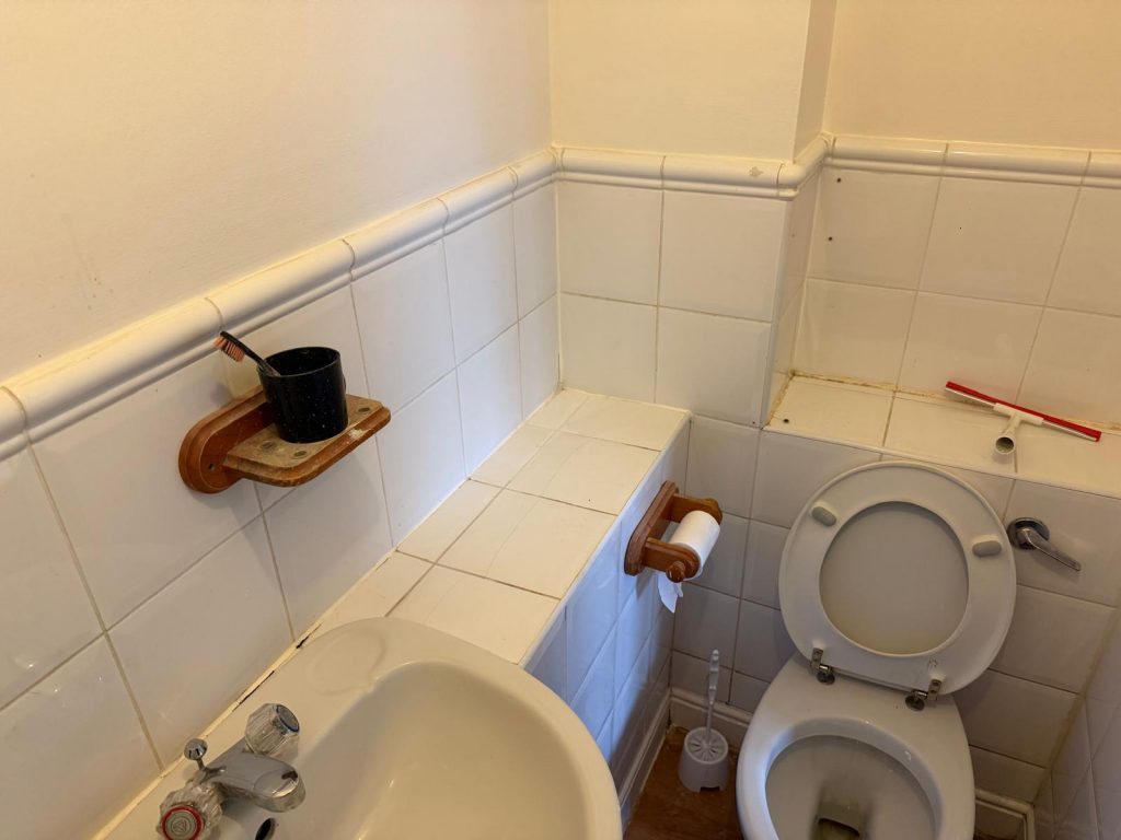 Dunlop Close property photo 3