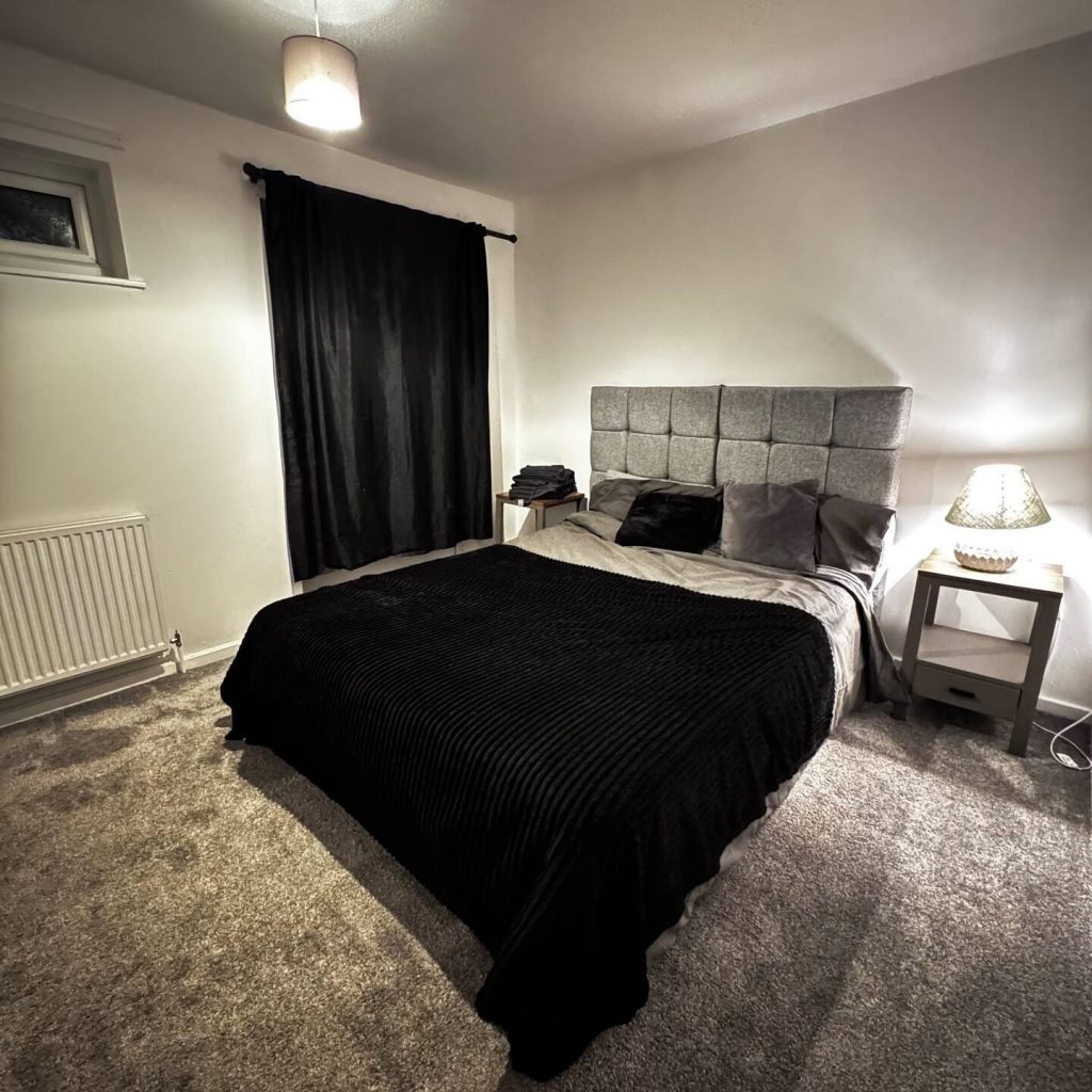Lincoln Close property photo 3